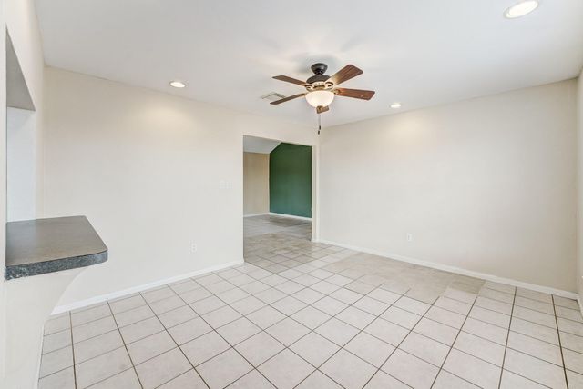 2102 N Pearland Avenue, Pearland, TX 77581