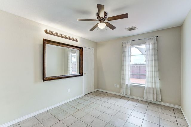 2102 N Pearland Avenue, Pearland, TX 77581
