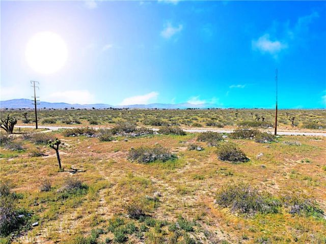 0 110th St East, Sun Village, CA 93543