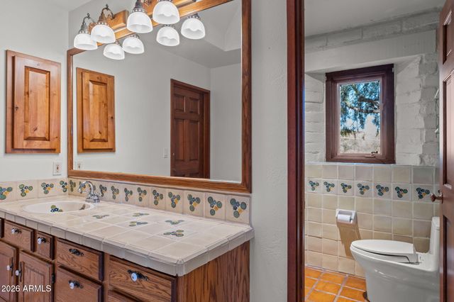 38275 S BLUE TANK Trail, Wickenburg, AZ 85390