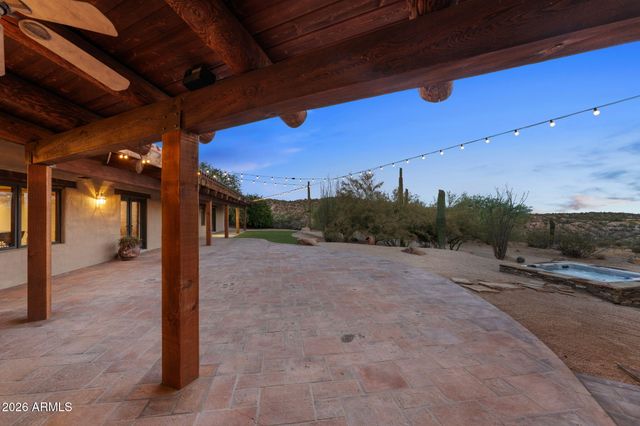 38275 S BLUE TANK Trail, Wickenburg, AZ 85390