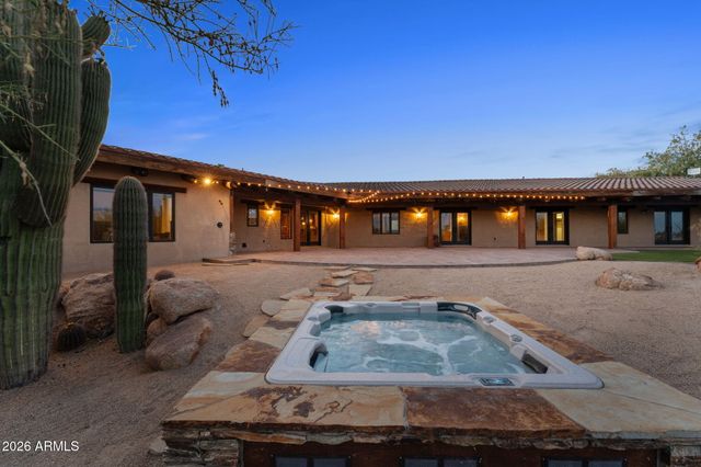 38275 S BLUE TANK Trail, Wickenburg, AZ 85390