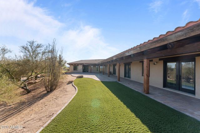 38275 S BLUE TANK Trail, Wickenburg, AZ 85390