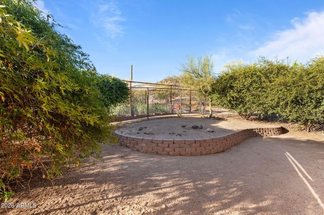 38275 S BLUE TANK Trail, Wickenburg, AZ 85390