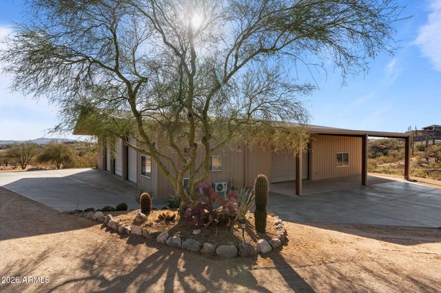 38275 S BLUE TANK Trail, Wickenburg, AZ 85390