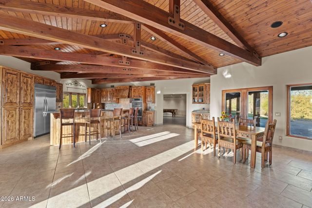 38275 S BLUE TANK Trail, Wickenburg, AZ 85390