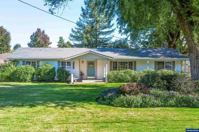 572 SE Uglow St, Dallas, OR 97338