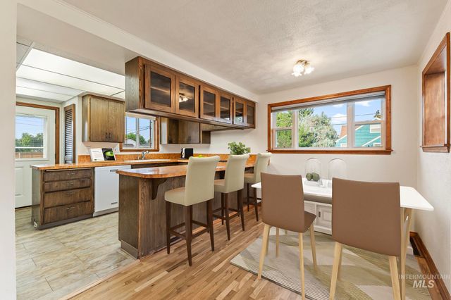 247 Elmore Ave, Nampa, ID 83651