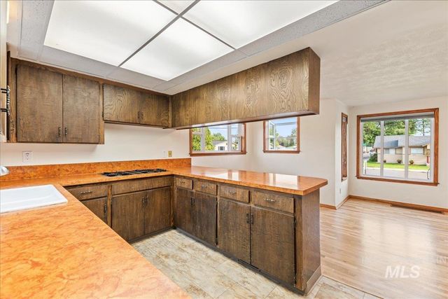 247 Elmore Ave, Nampa, ID 83651