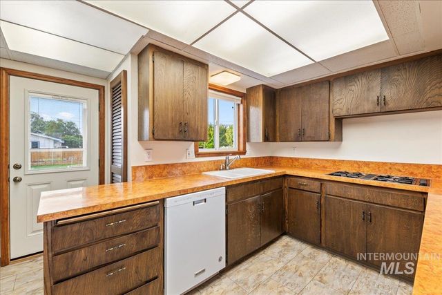 247 Elmore Ave, Nampa, ID 83651