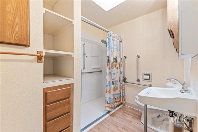 247 Elmore Ave, Nampa, ID 83651