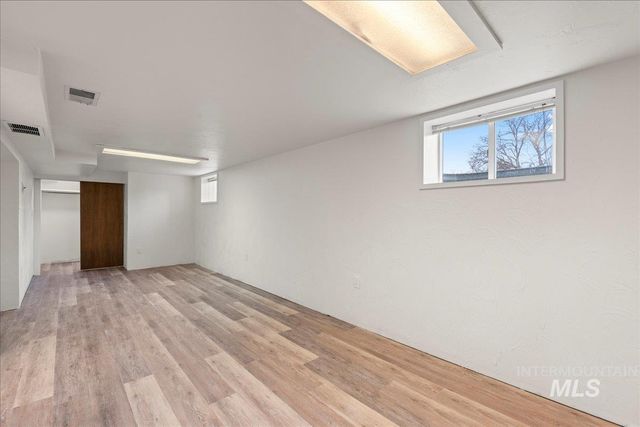 247 Elmore Ave, Nampa, ID 83651