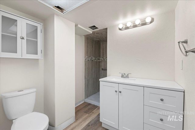 247 Elmore Ave, Nampa, ID 83651