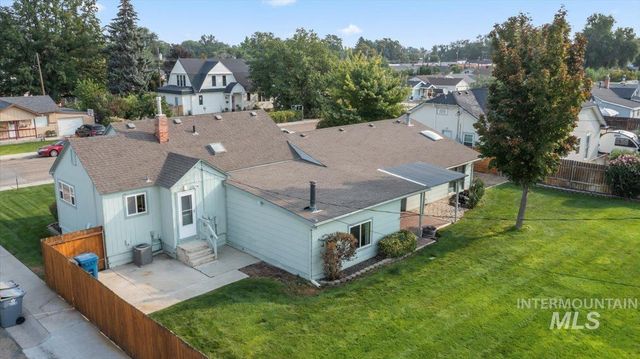 247 Elmore Ave, Nampa, ID 83651