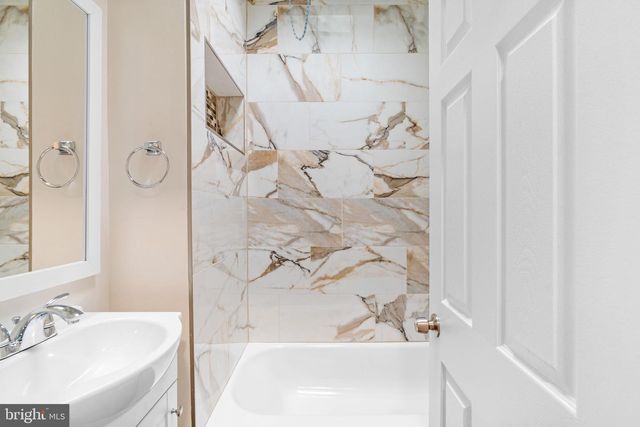 2151 E STELLA ST, Philadelphia, PA 19134