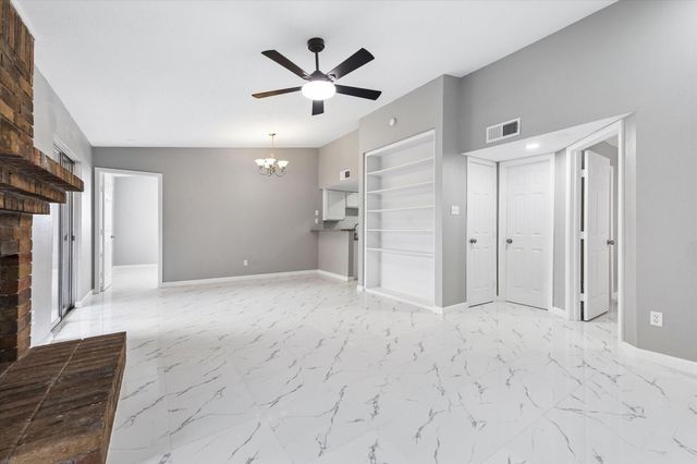 10555 Turtlewood Court 1905, Houston, TX 77072