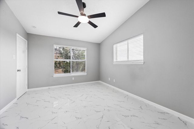 10555 Turtlewood Court 1905, Houston, TX 77072