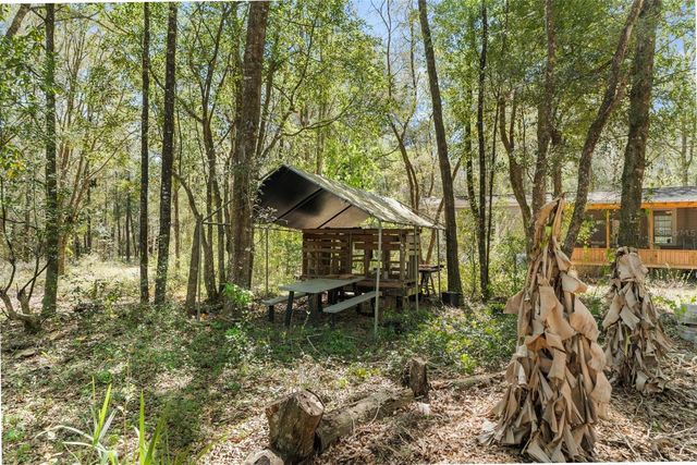 14977 SE COUNTY ROAD 2082, Hawthorne, FL 32640