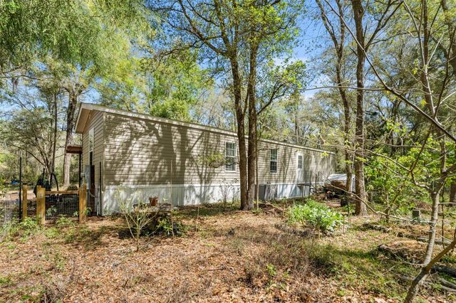 14977 SE COUNTY ROAD 2082, Hawthorne, FL 32640