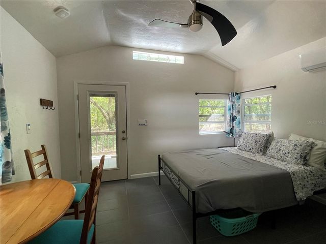 14977 SE COUNTY ROAD 2082, Hawthorne, FL 32640