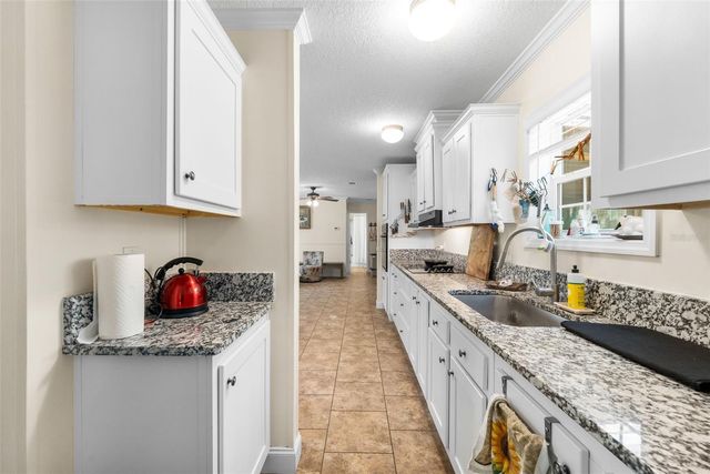 14977 SE COUNTY ROAD 2082, Hawthorne, FL 32640