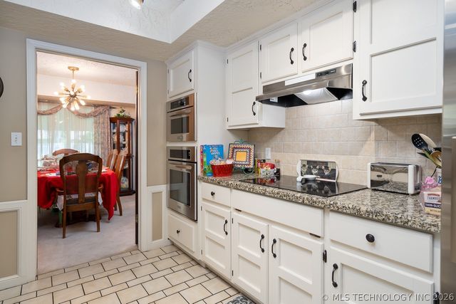 5911 E 100th Place, Tulsa, OK 74137