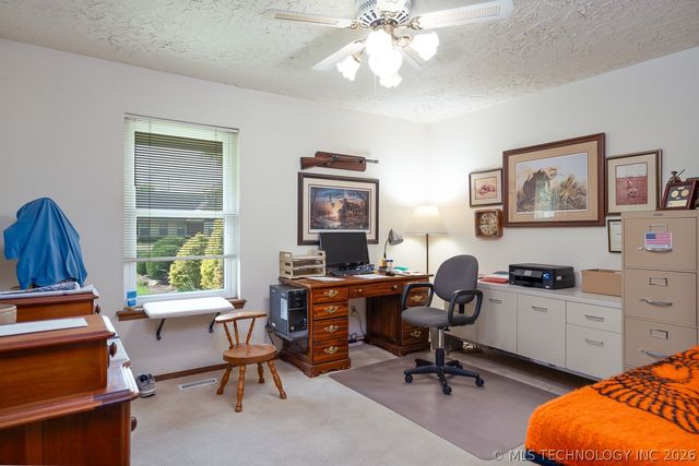 5911 E 100th Place, Tulsa, OK 74137