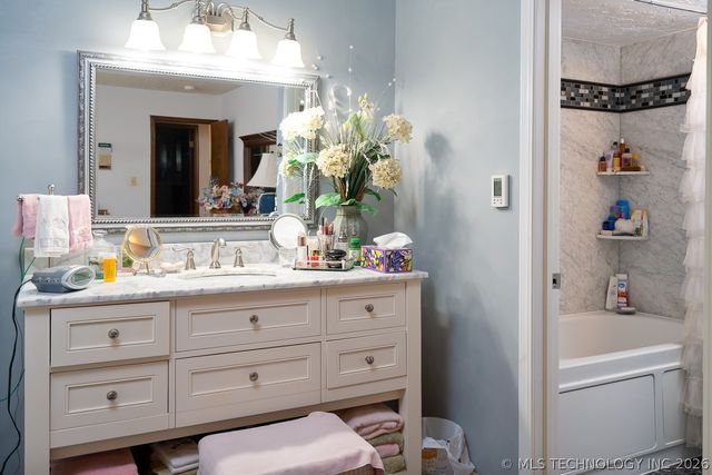 5911 E 100th Place, Tulsa, OK 74137