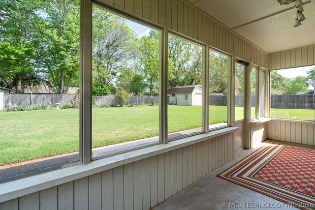 5911 E 100th Place, Tulsa, OK 74137