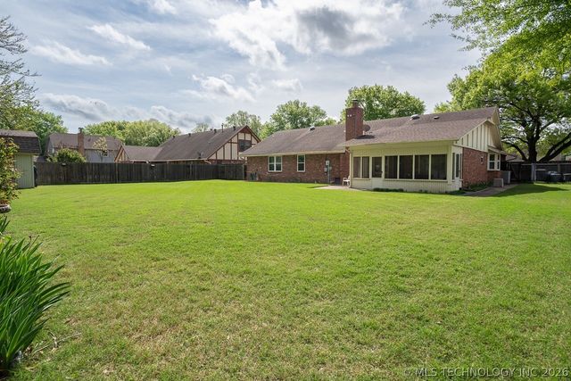 5911 E 100th Place, Tulsa, OK 74137