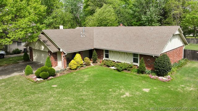 5911 E 100th Place, Tulsa, OK 74137