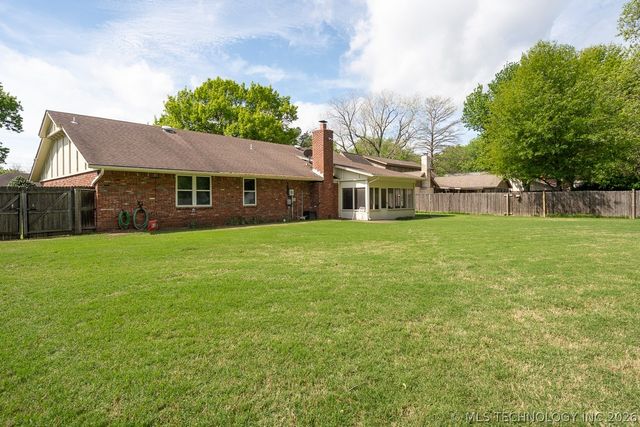 5911 E 100th Place, Tulsa, OK 74137