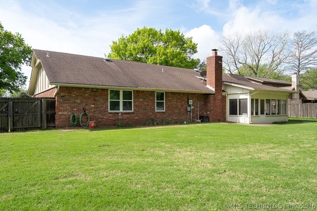 5911 E 100th Place, Tulsa, OK 74137