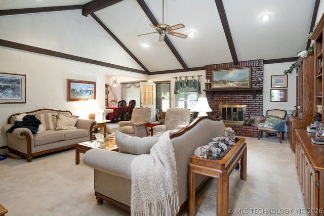 5911 E 100th Place, Tulsa, OK 74137