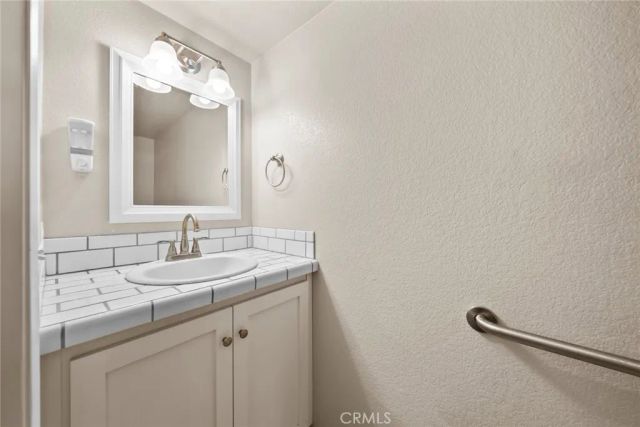 33025 Tulley Ranch, Temecula, CA 92592
