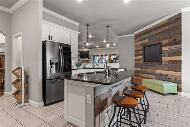 731 Cortland Street, Bentonville, AR 72712