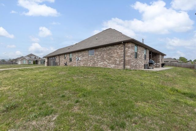 731 Cortland Street, Bentonville, AR 72712