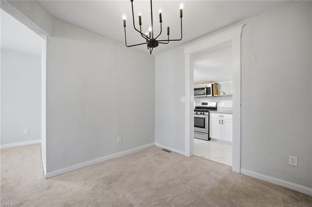 8916 London ST, Norfolk, VA 23503