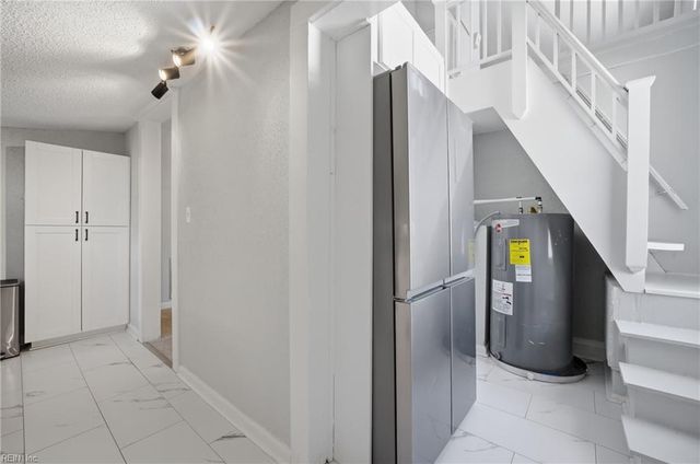 8916 London ST, Norfolk, VA 23503