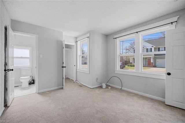 8916 London ST, Norfolk, VA 23503