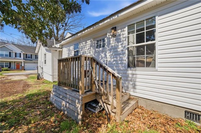 8916 London ST, Norfolk, VA 23503