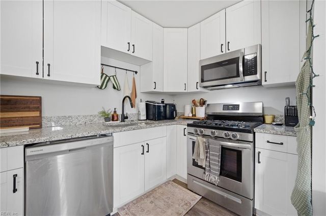 8916 London ST, Norfolk, VA 23503