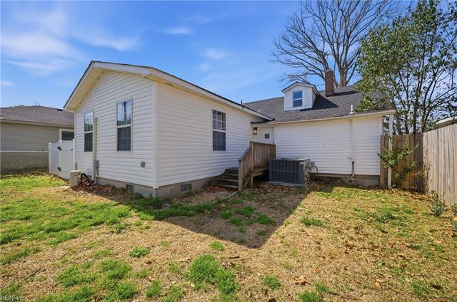 8916 London ST, Norfolk, VA 23503