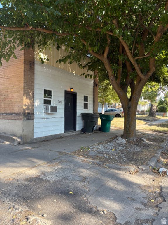 Image 4 of property listing at 3030 PORTER AVE, Ogden, UT 84403