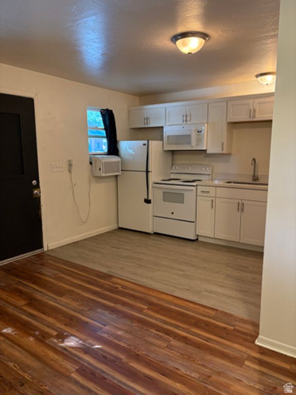 Image 9 of property listing at 3030 PORTER AVE, Ogden, UT 84403