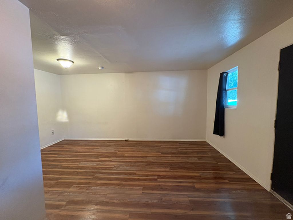 Image 10 of property listing at 3030 PORTER AVE, Ogden, UT 84403