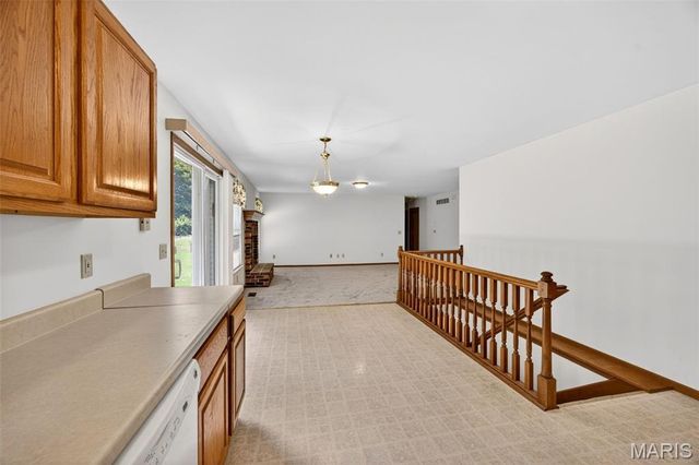 1310 Sleepy Hollow Drive, Troy, MO 63379