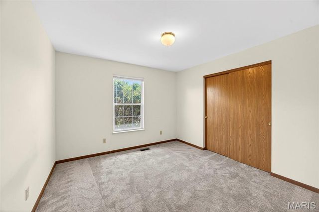1310 Sleepy Hollow Drive, Troy, MO 63379