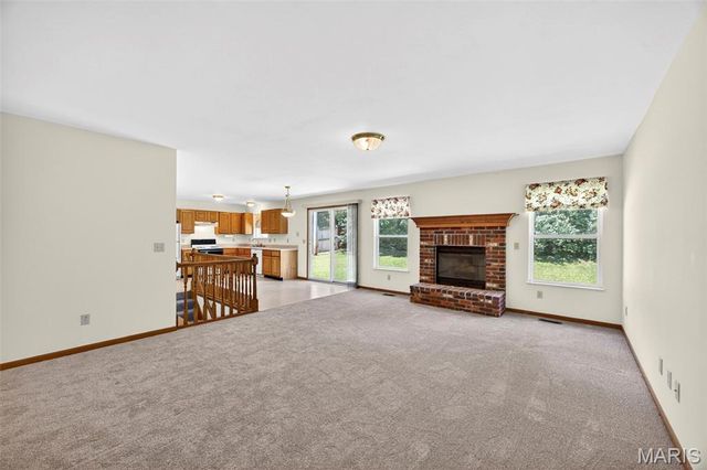 1310 Sleepy Hollow Drive, Troy, MO 63379