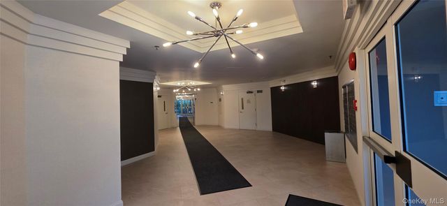 14 Nosband Avenue 1A, White Plains, NY 10605